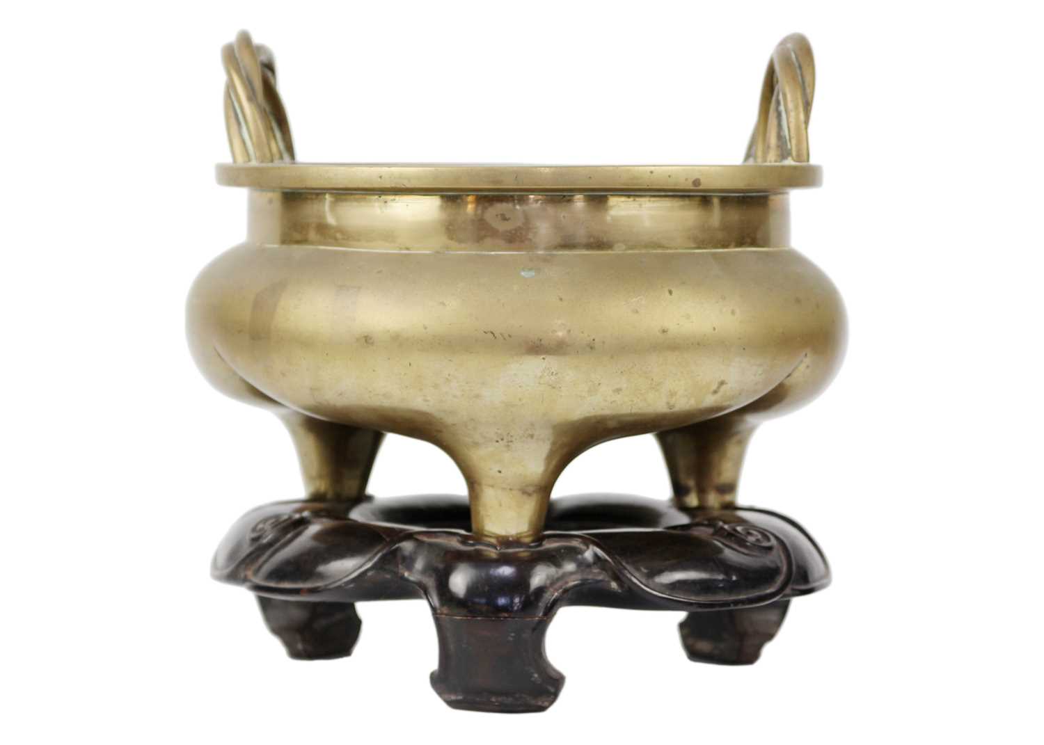 A large Chinese bronze twin-handled tripod censer on stand, Qing Dynasty. - Image 6 of 29