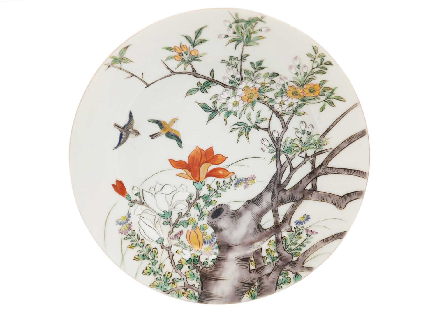 Two Chinese famille verte porcelain plates, early 20th century. - Image 4 of 5