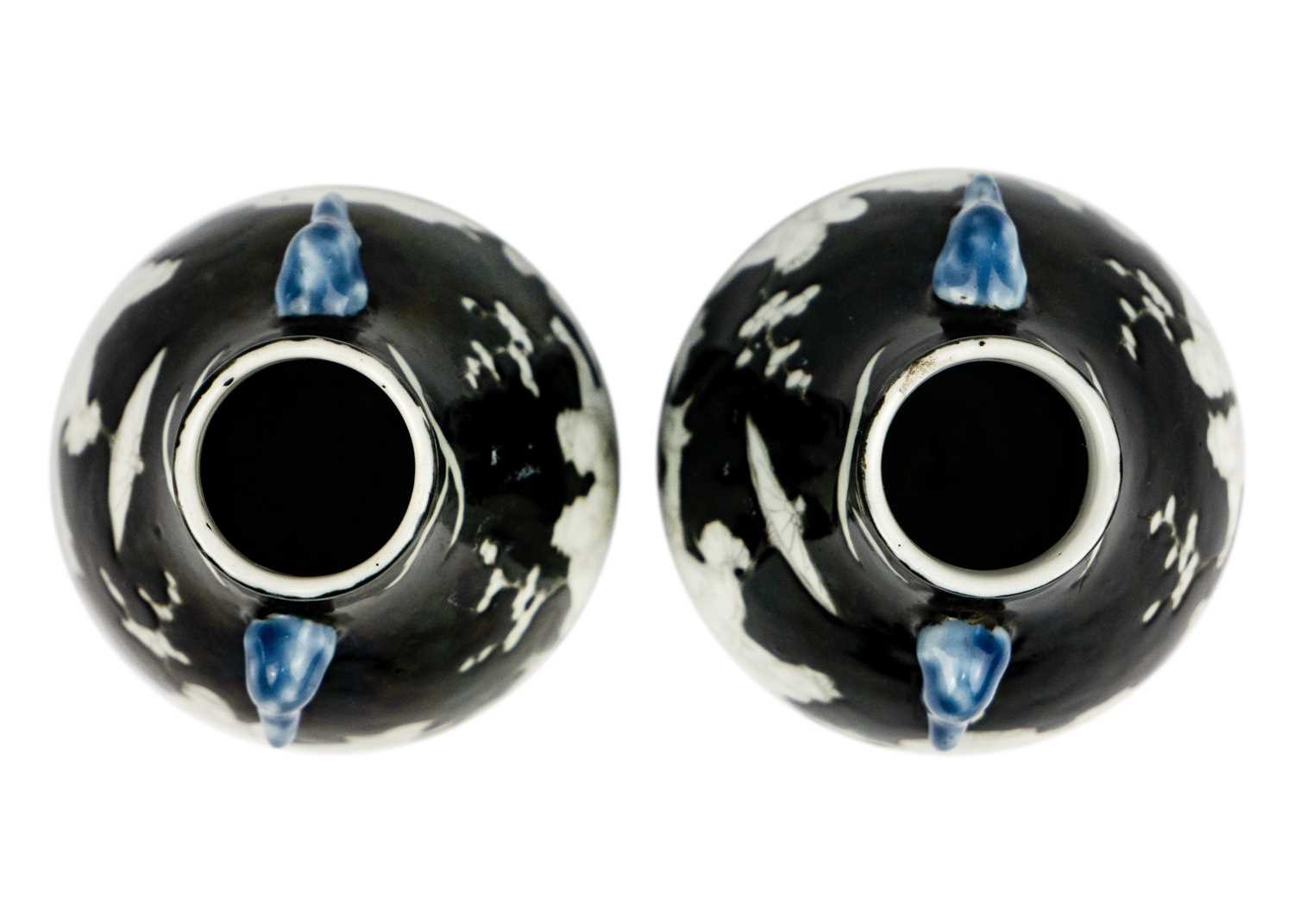 A pair of Chinese noire twin-handled ovoid vases, circa 1900. - Image 5 of 14