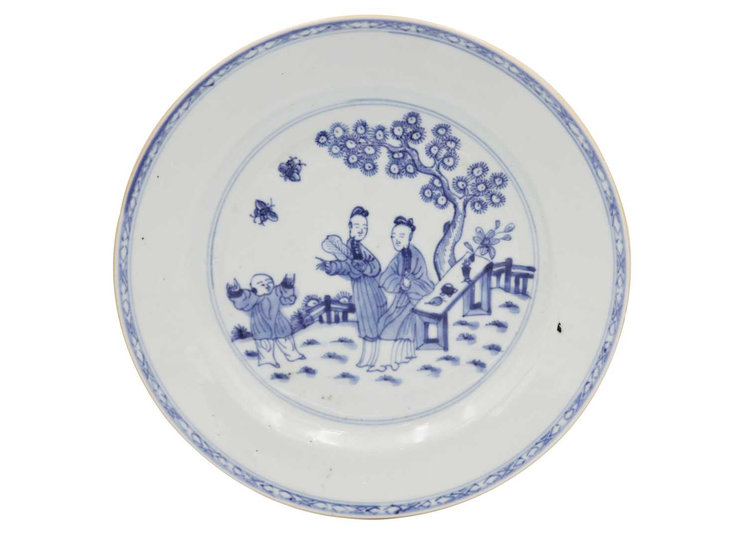 A Chinese blue and white porcelain shallow bowl, Kangxi period. - Image 4 of 11