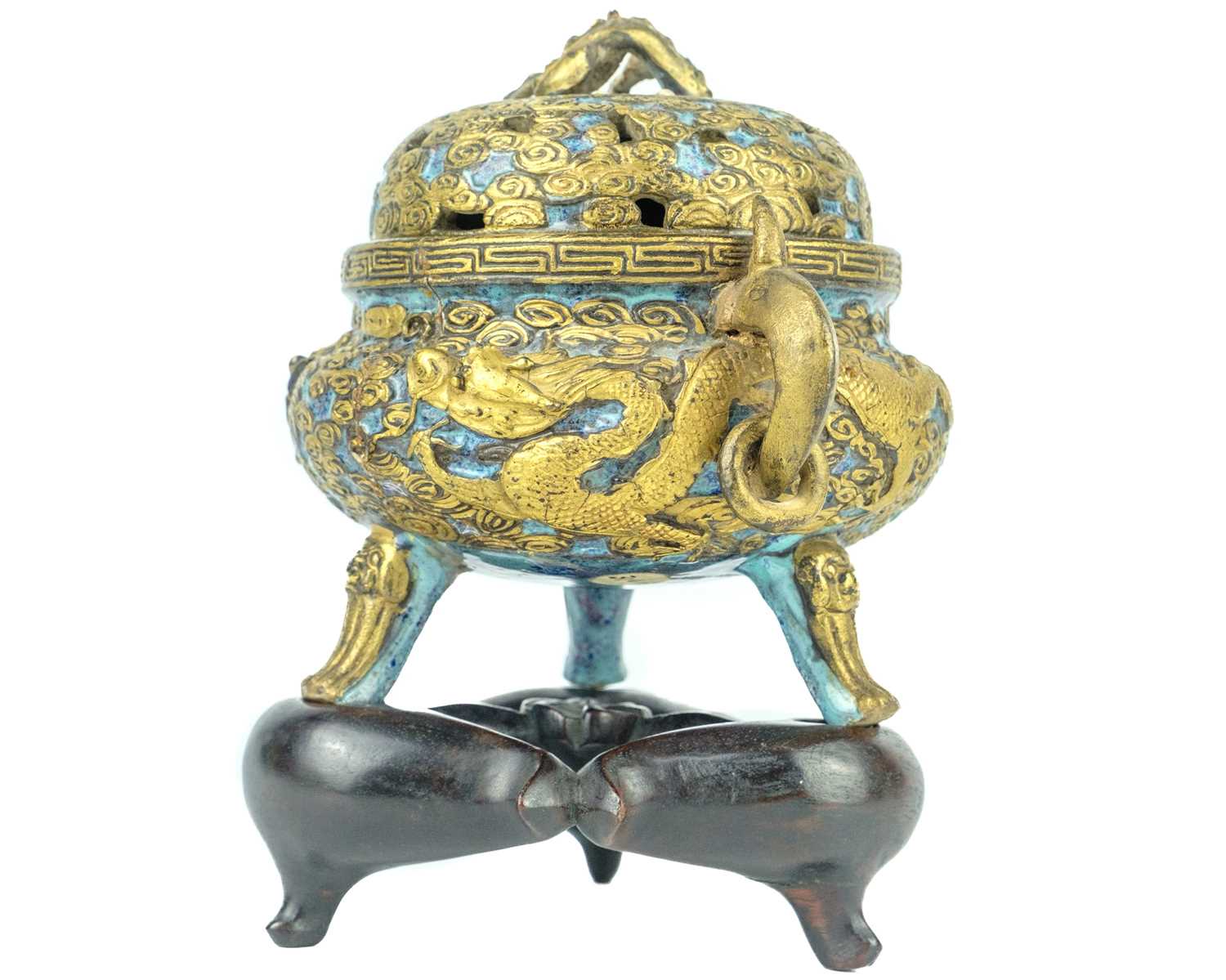 A rare Chinese porcelain censer, Qianlong mark and period. - Image 2 of 21