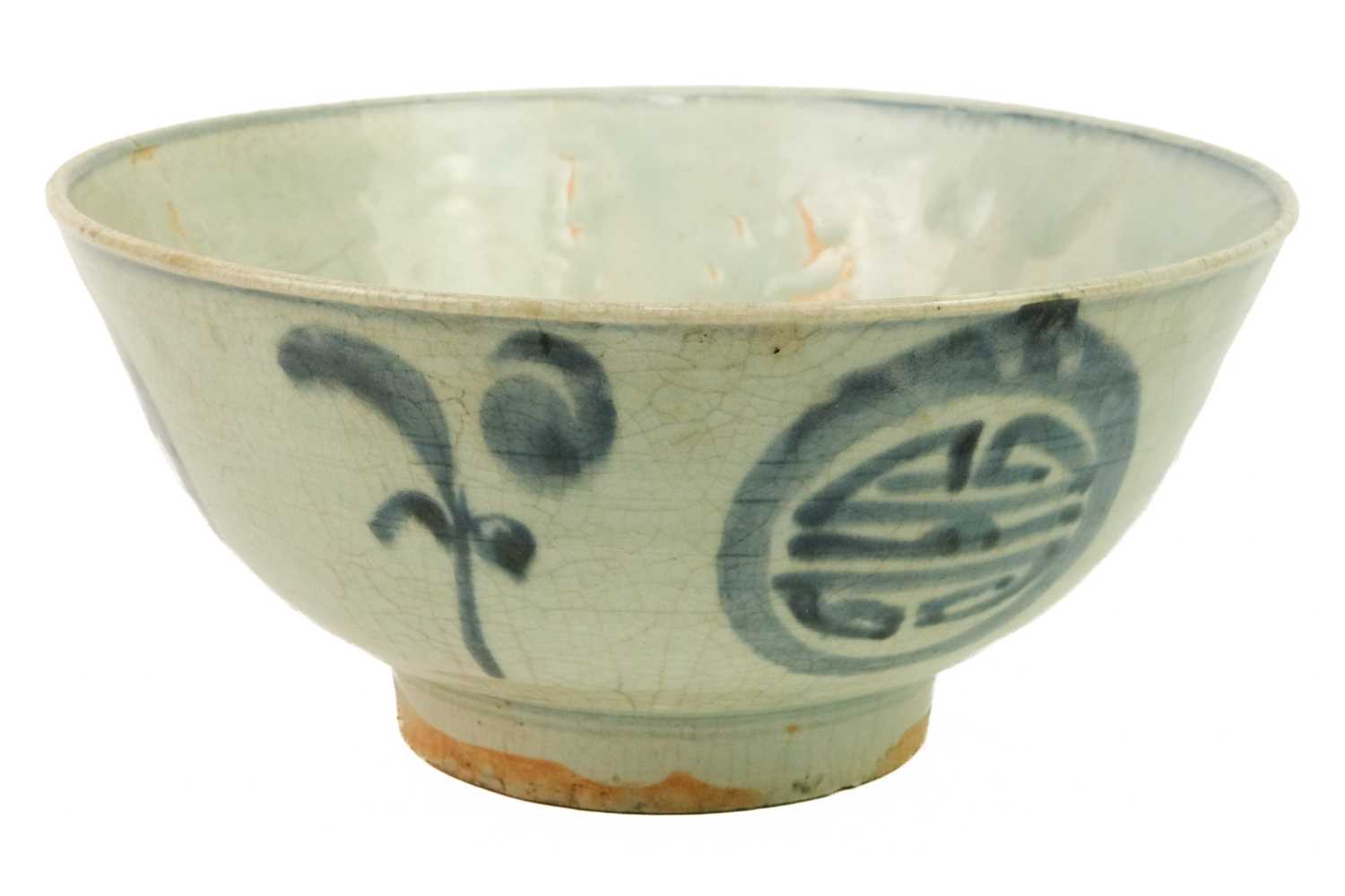 A Chinese provincial bowl, Ming Dynasty. - Image 3 of 6
