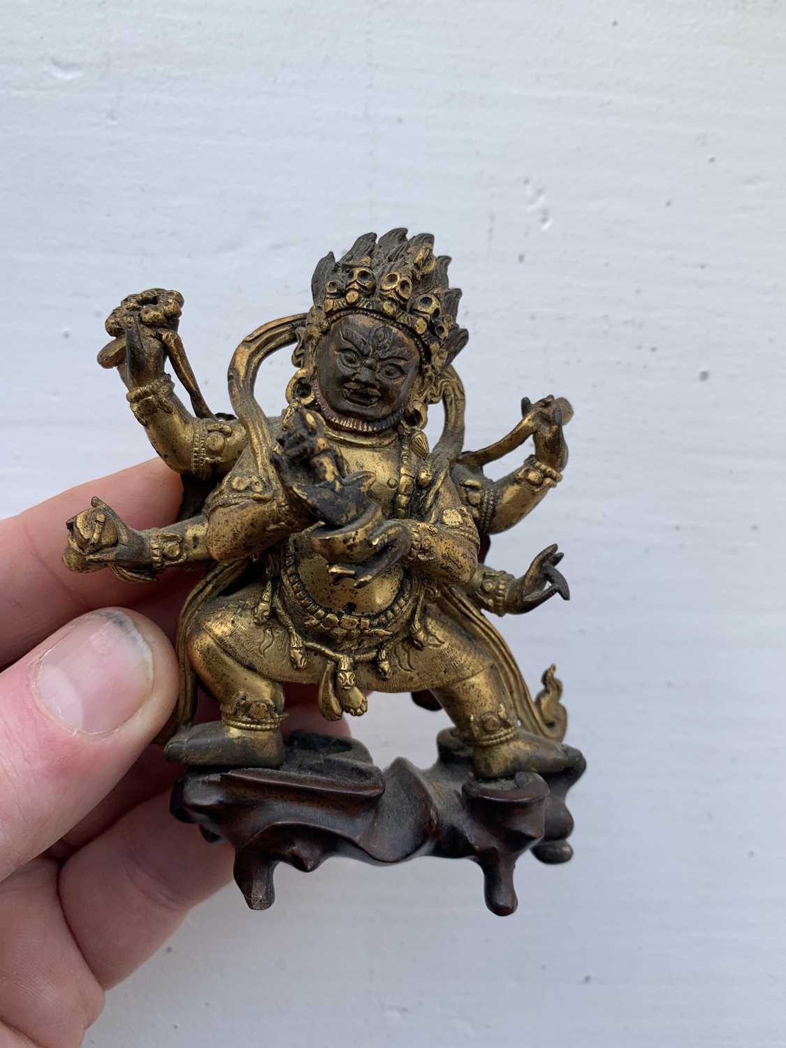 A Sino-Tibetan gilt bronze figure of Mahakala, 18th/19th century. - Image 6 of 22