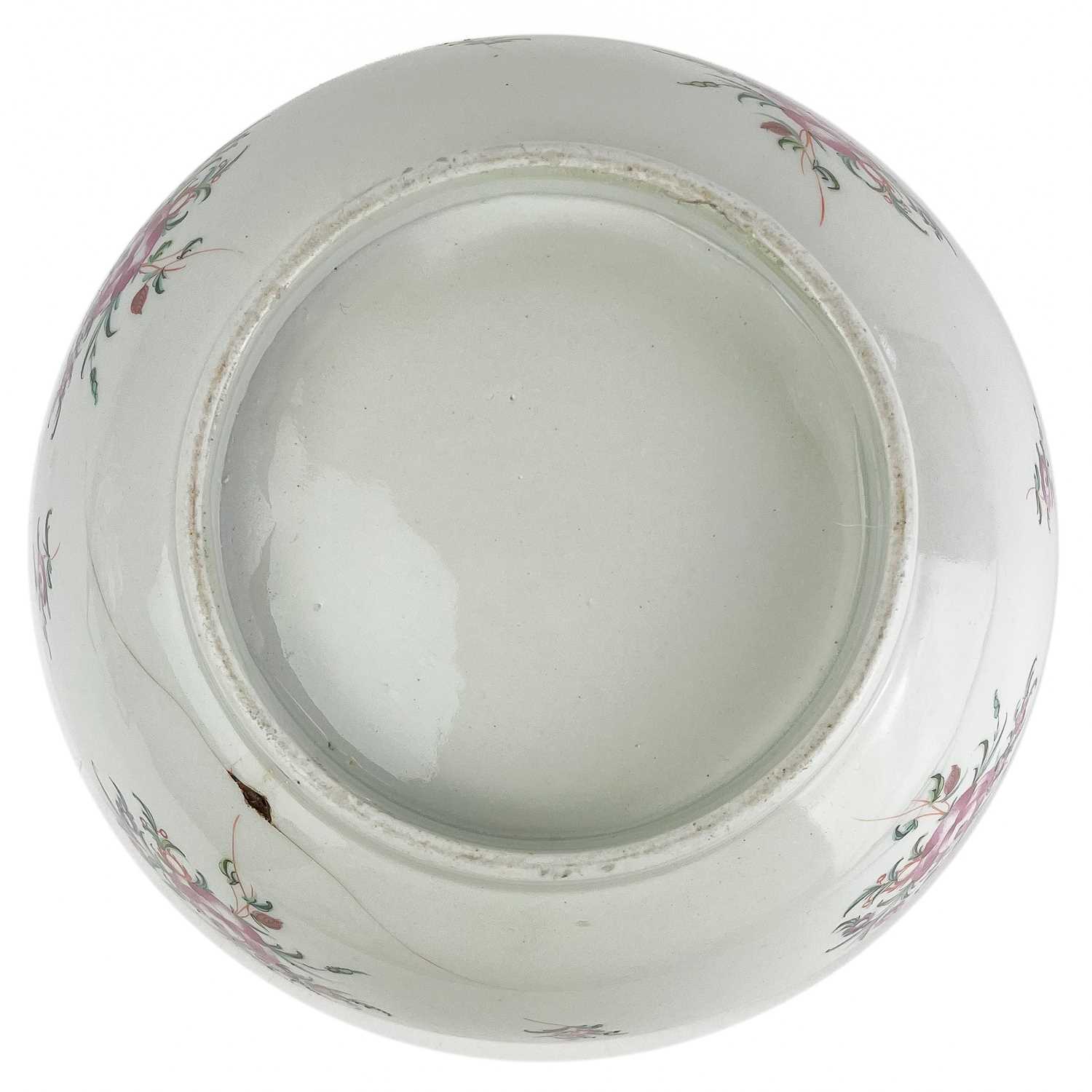 A large Chinese famille rose porcelain bowl, 18th century, - Image 5 of 5