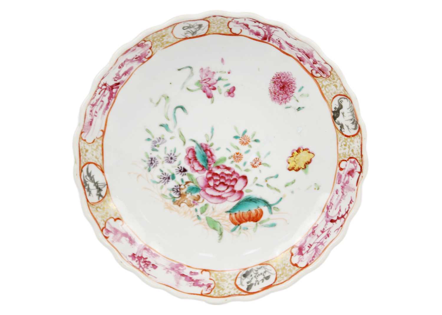 Two Chinese Imari porcelain plates, 18th century. - Image 3 of 9