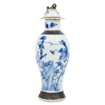 A Chinese crackle glaze porcelain vase, late 19th century.