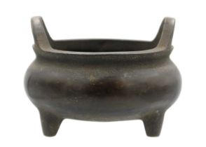 A Chinese bronze censer, Qing Dynasty.