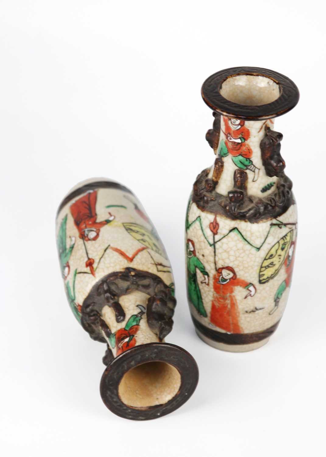 A pair of Chinese crackle glazed vases, 19th century. - Image 5 of 6