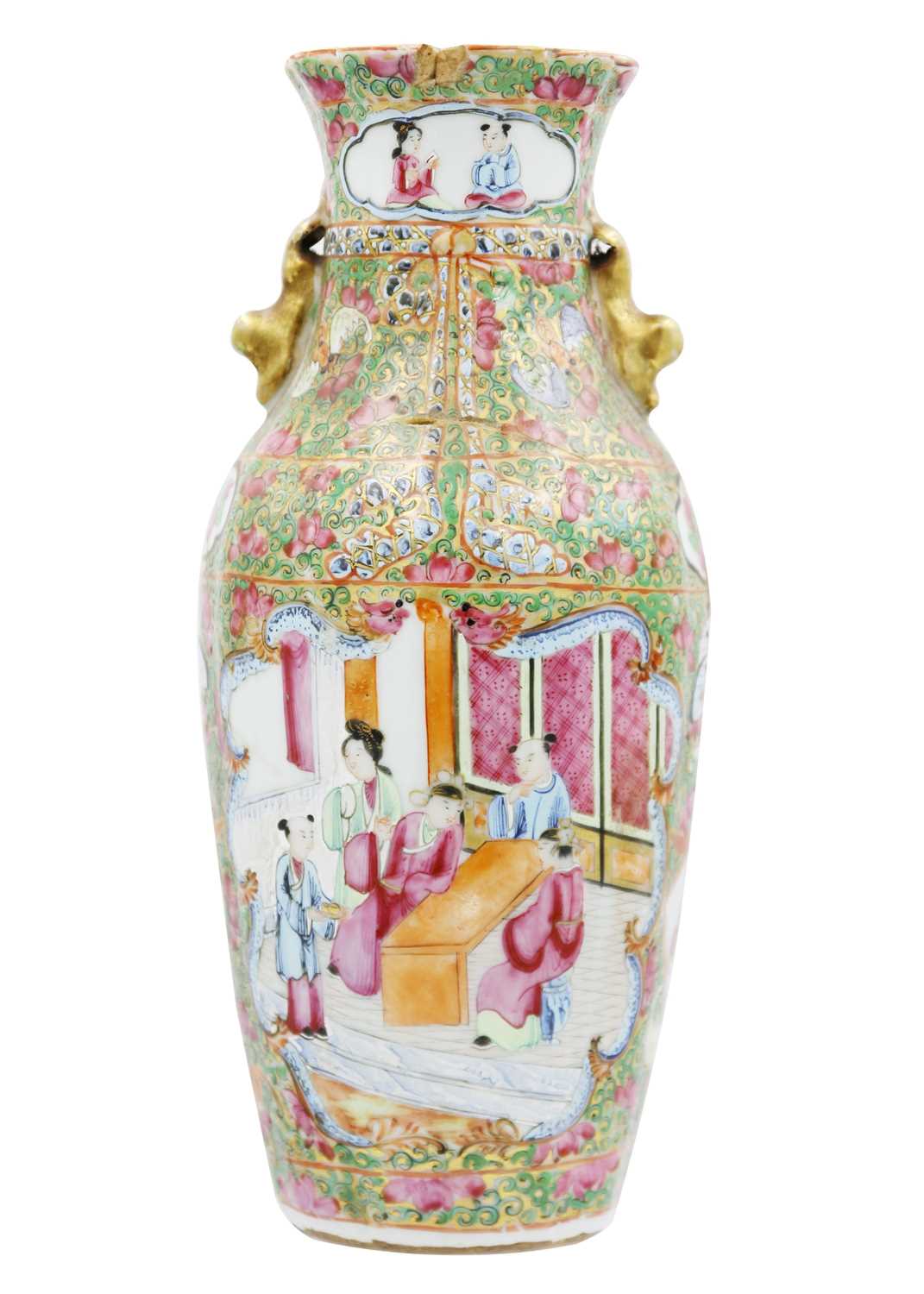 A Chinese Canton porcelain vase, 19th century.