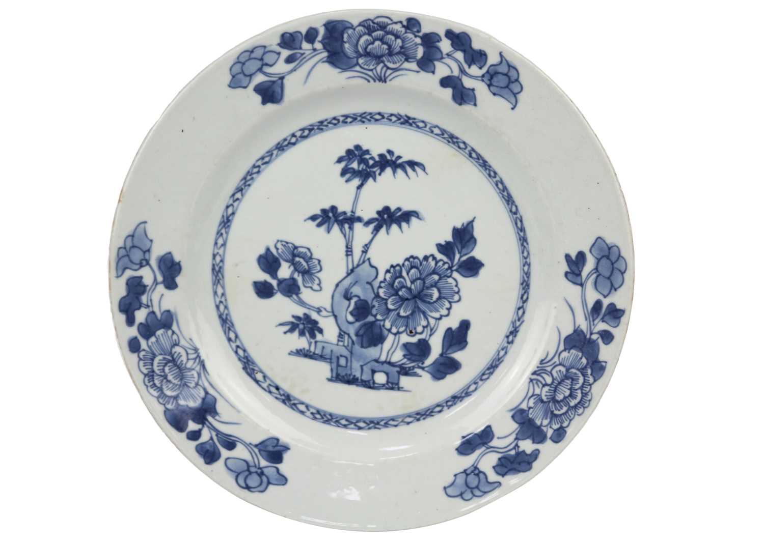 Two Chinese Imari porcelain plates, 18th century. - Image 7 of 9