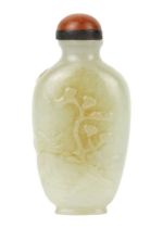 A Chinese jade snuff bottle, Qing Dynasty, 19th century.