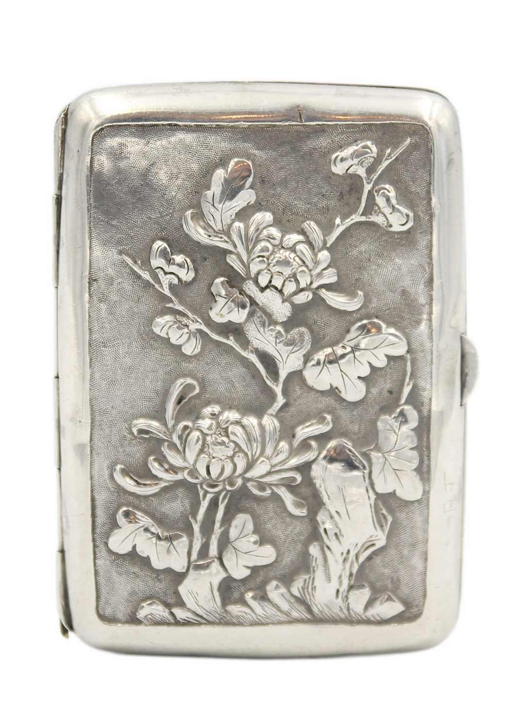 A Chinese silver cigarette case, early 20th century.