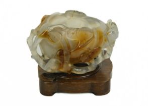 A Chinese agate water pot, Qing Dynasty, 19th century.
