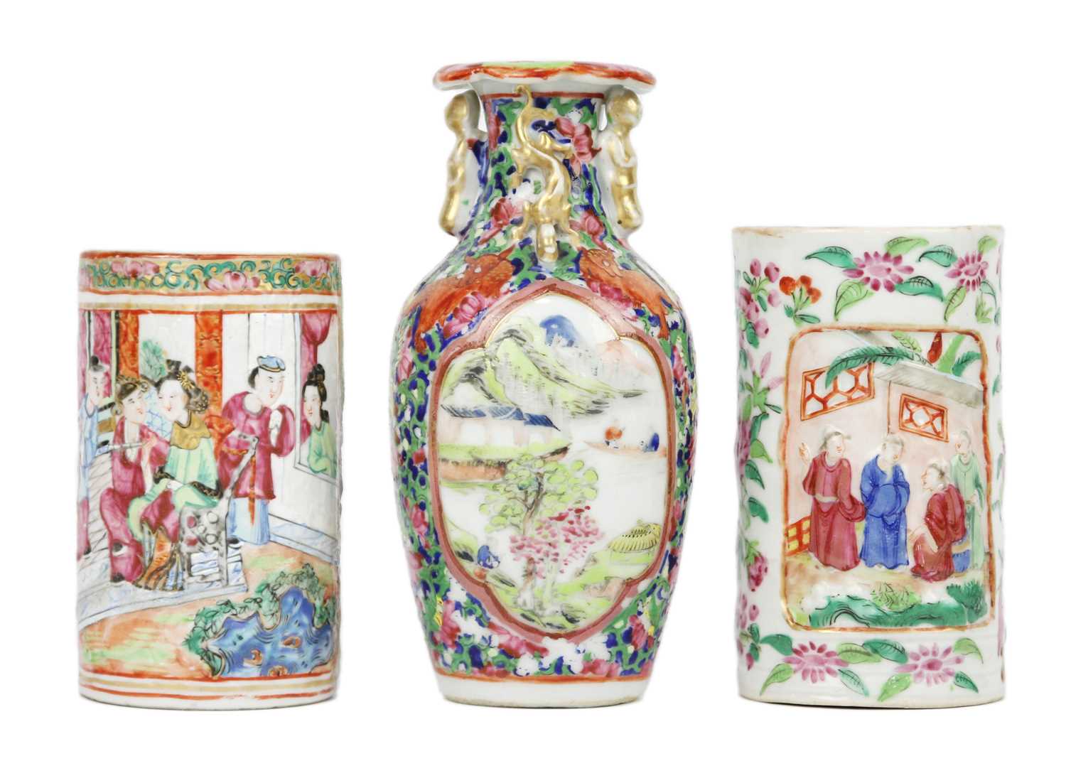 A quantity of Chinese Canton and other porcelain items, 19th century. - Image 6 of 6
