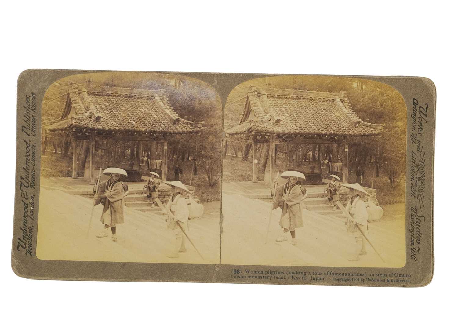 One hundred and two stereoviews of Japan, early 20th century. - Image 3 of 8