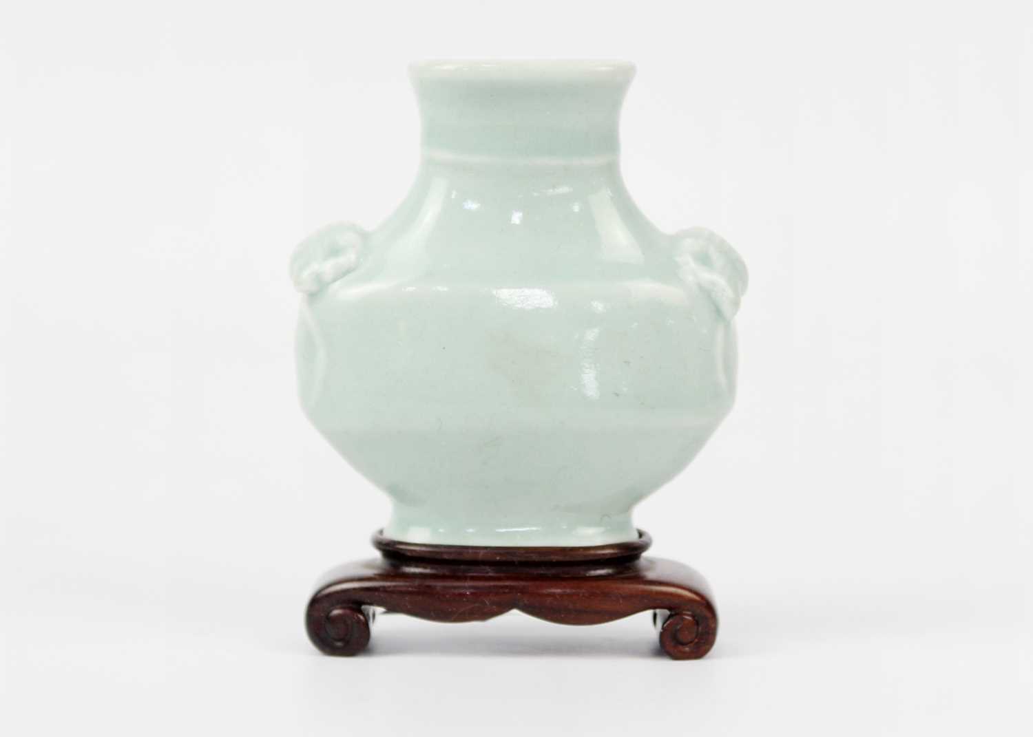 A Chinese famille verte crackle glaze ginger jar, circa 1900. - Image 10 of 22
