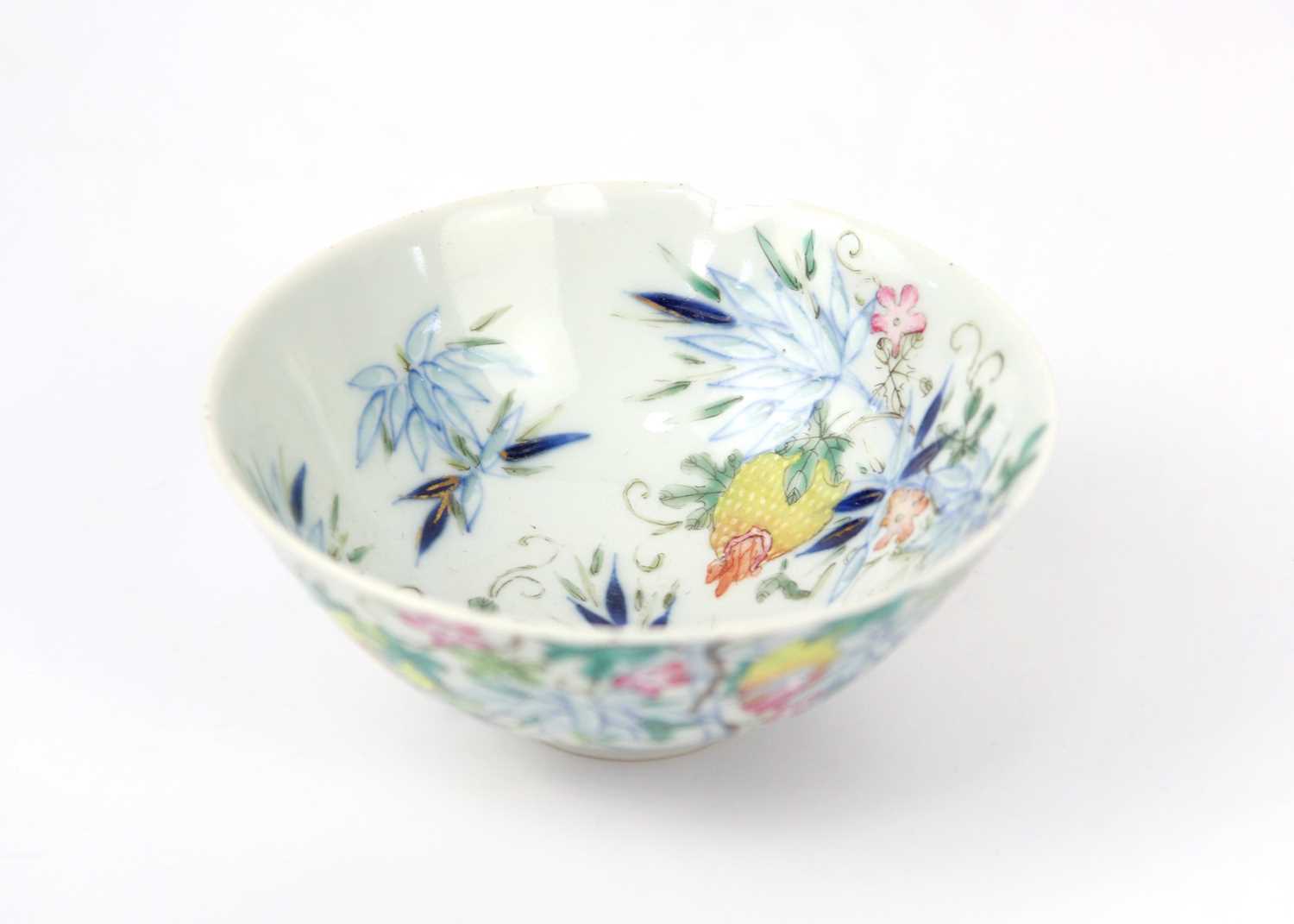 A Chinese famille rose porcelain bowl, 19th century. - Image 3 of 12