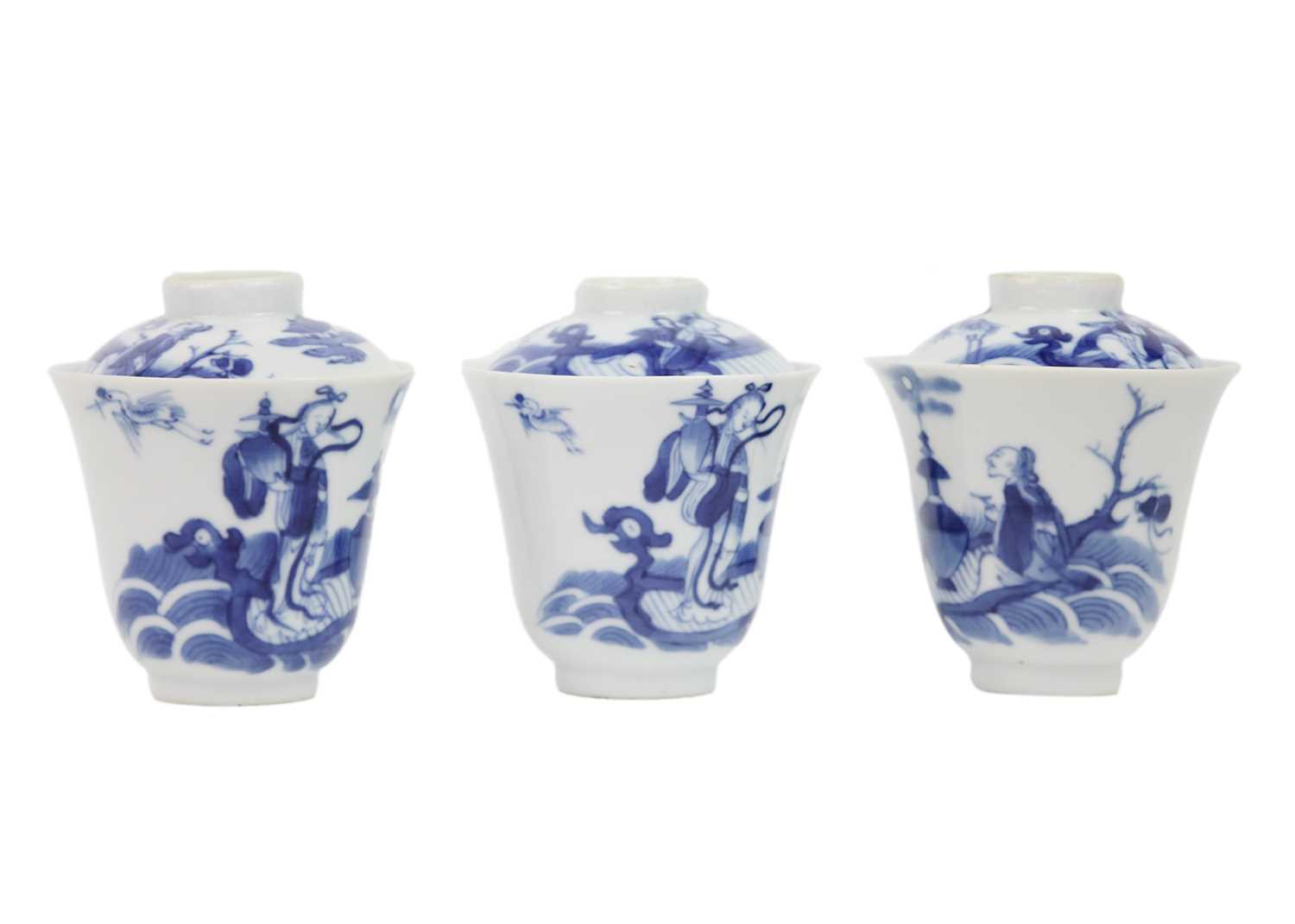 A set of Chinese blue and white porcelain cups, covers and stands, 18th century. - Image 3 of 41