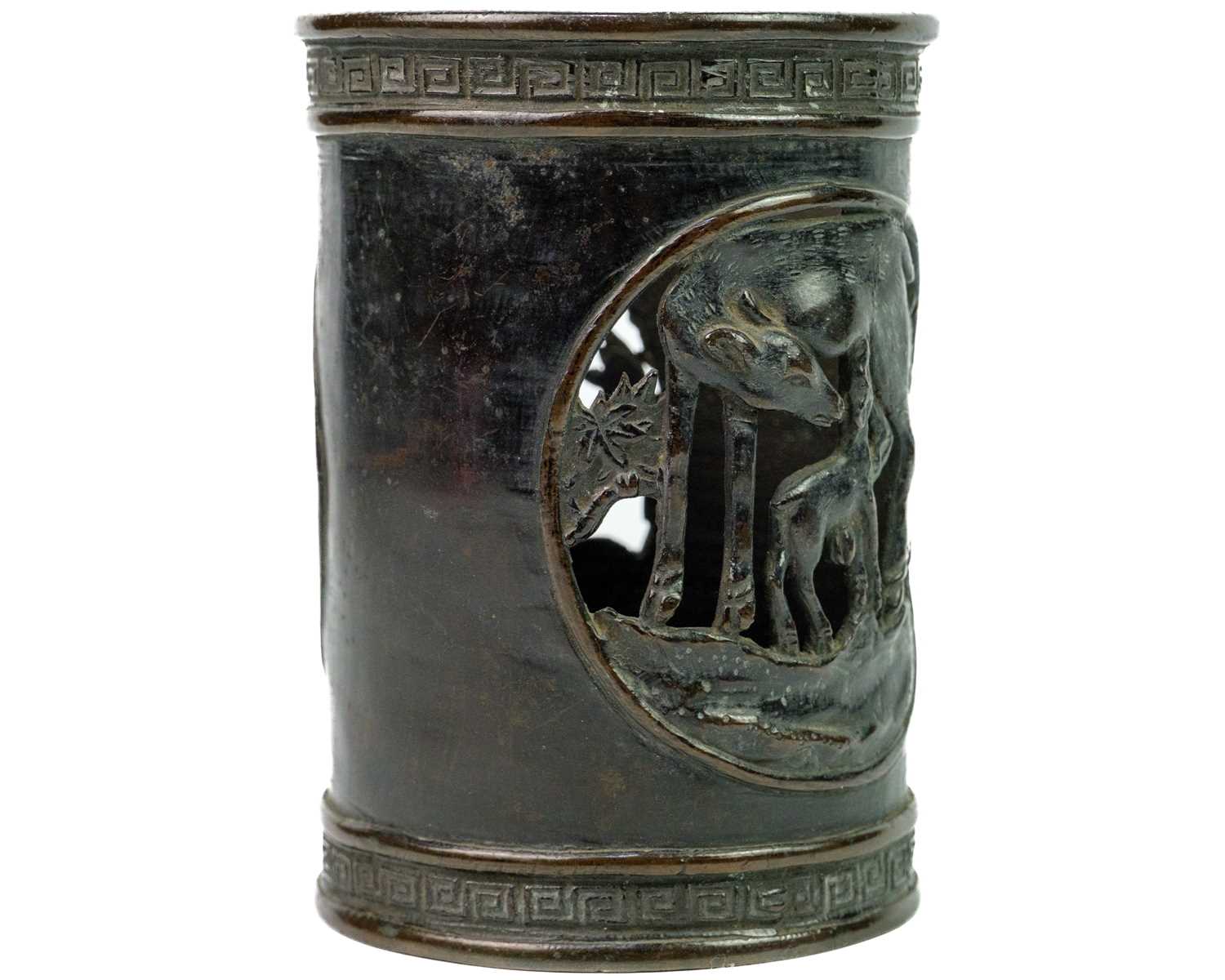 A Chinese bronze brush pot, bitong, Qing Dynasty. - Image 2 of 8