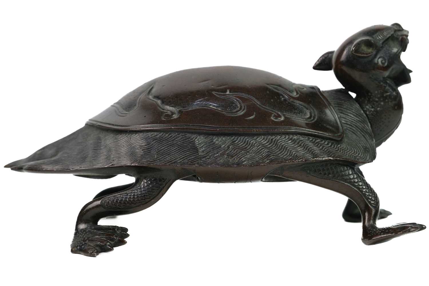 A Chinese bronze model of a turtle, 19th century. - Image 3 of 7