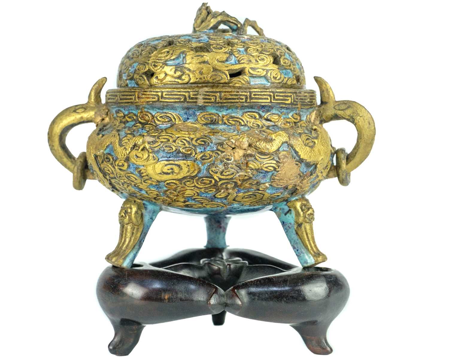 A rare Chinese porcelain censer, Qianlong mark and period. - Image 3 of 21