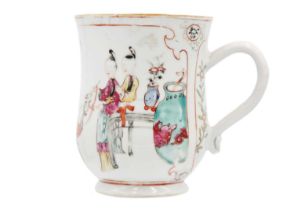 A large Chinese famille rose porcelain mug, 18th century.