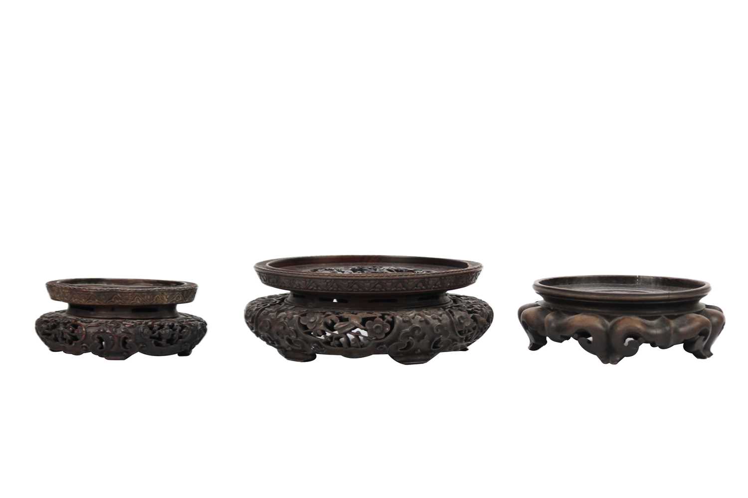 Various Chinese carved wood stands and covers, 19th/20th century. - Image 5 of 7