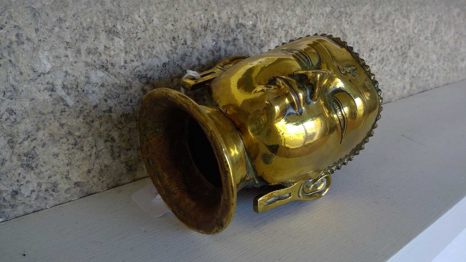 A Sino-Tibetan gilt bronze head of a Buddha, 19th century. - Image 8 of 9