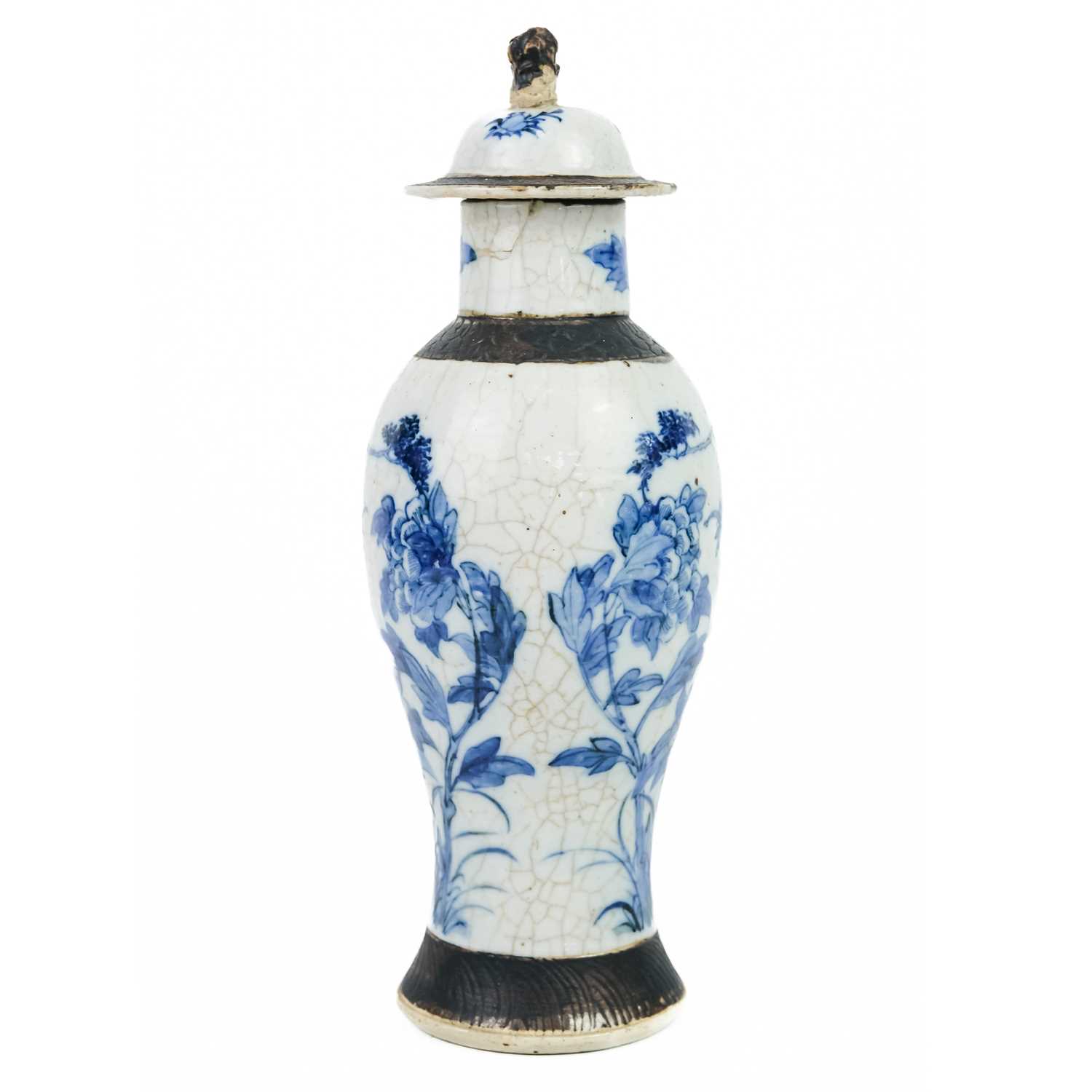 A Chinese crackle glaze porcelain vase, late 19th century. - Image 3 of 8
