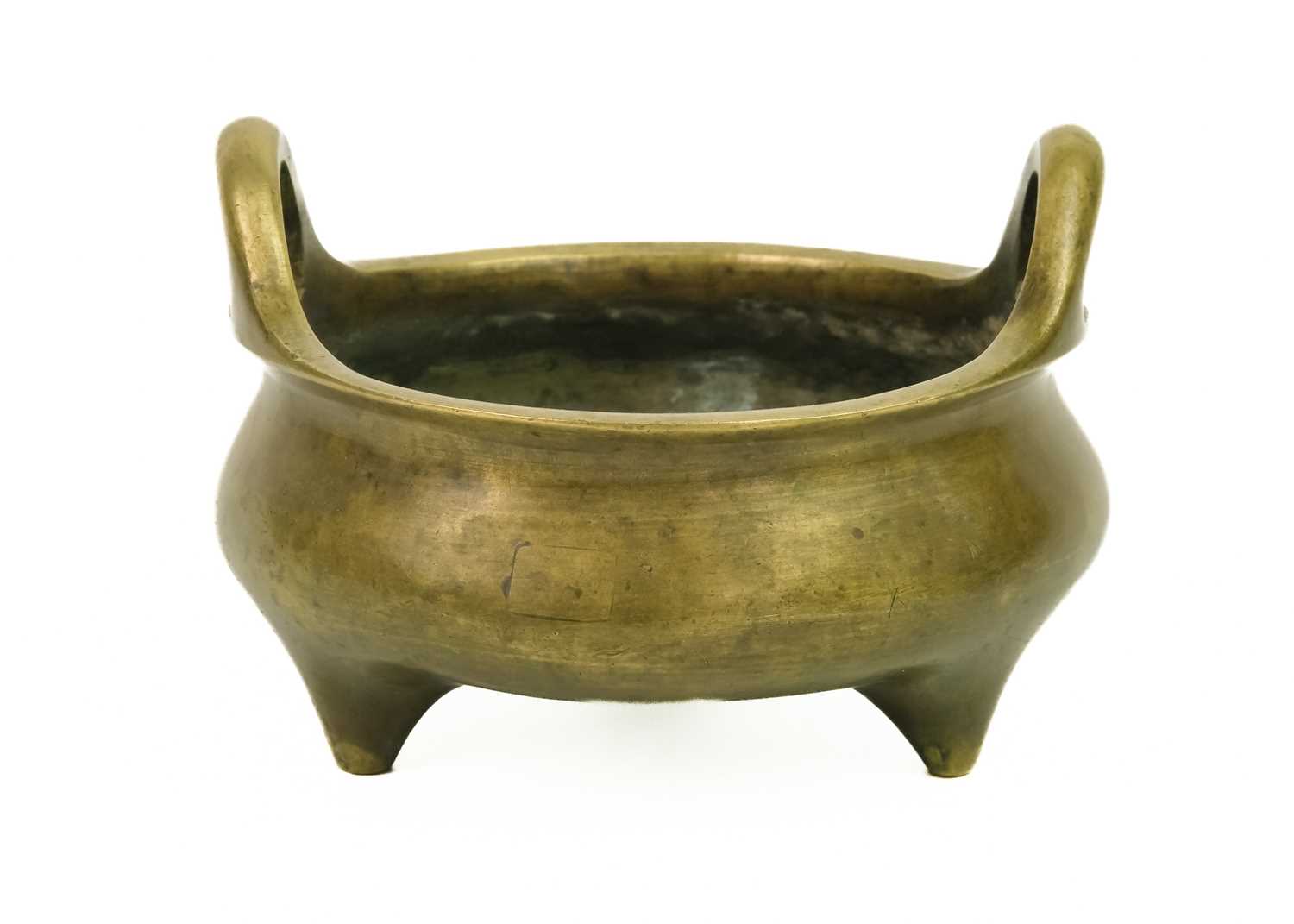 A Chinese bronze censer, Qing Dynasty, 19th century. - Image 2 of 5