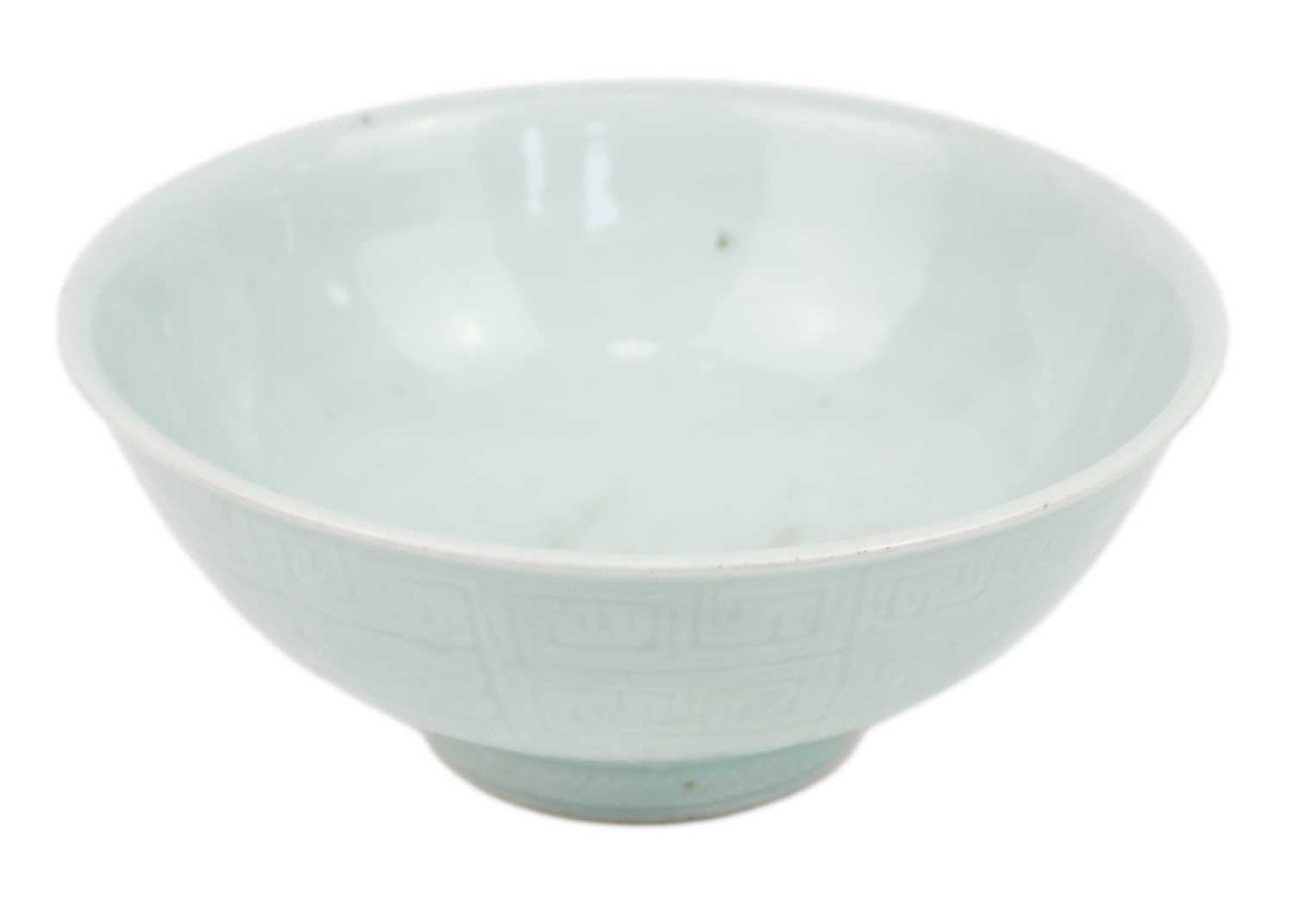 A Chinese celadon porcelain bowl, Qing Dynasty. - Image 4 of 6