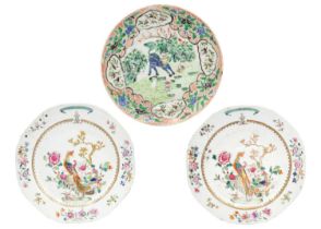 A pair of Chinese famille rose octagonal porcelain plates, 18th century.