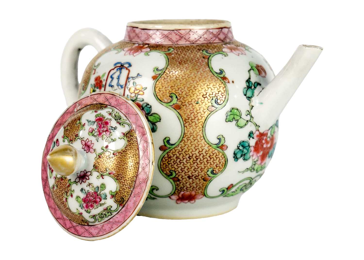 A Chinese porcelain teapot, 18th century. - Image 3 of 6