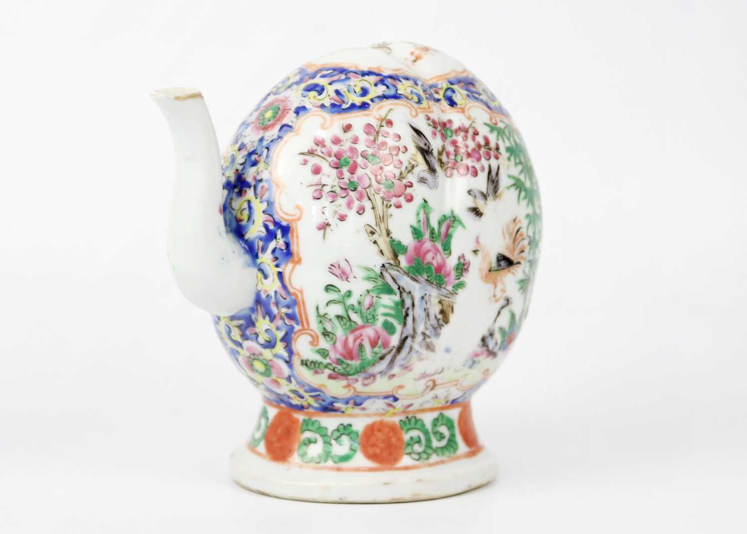 A Chinese famille verte crackle glaze ginger jar, circa 1900. - Image 4 of 22