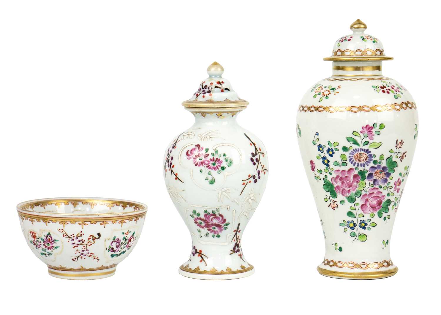 Two Samson porcelain famille rose vases, in Chinese export style, circa 1900. - Image 2 of 6