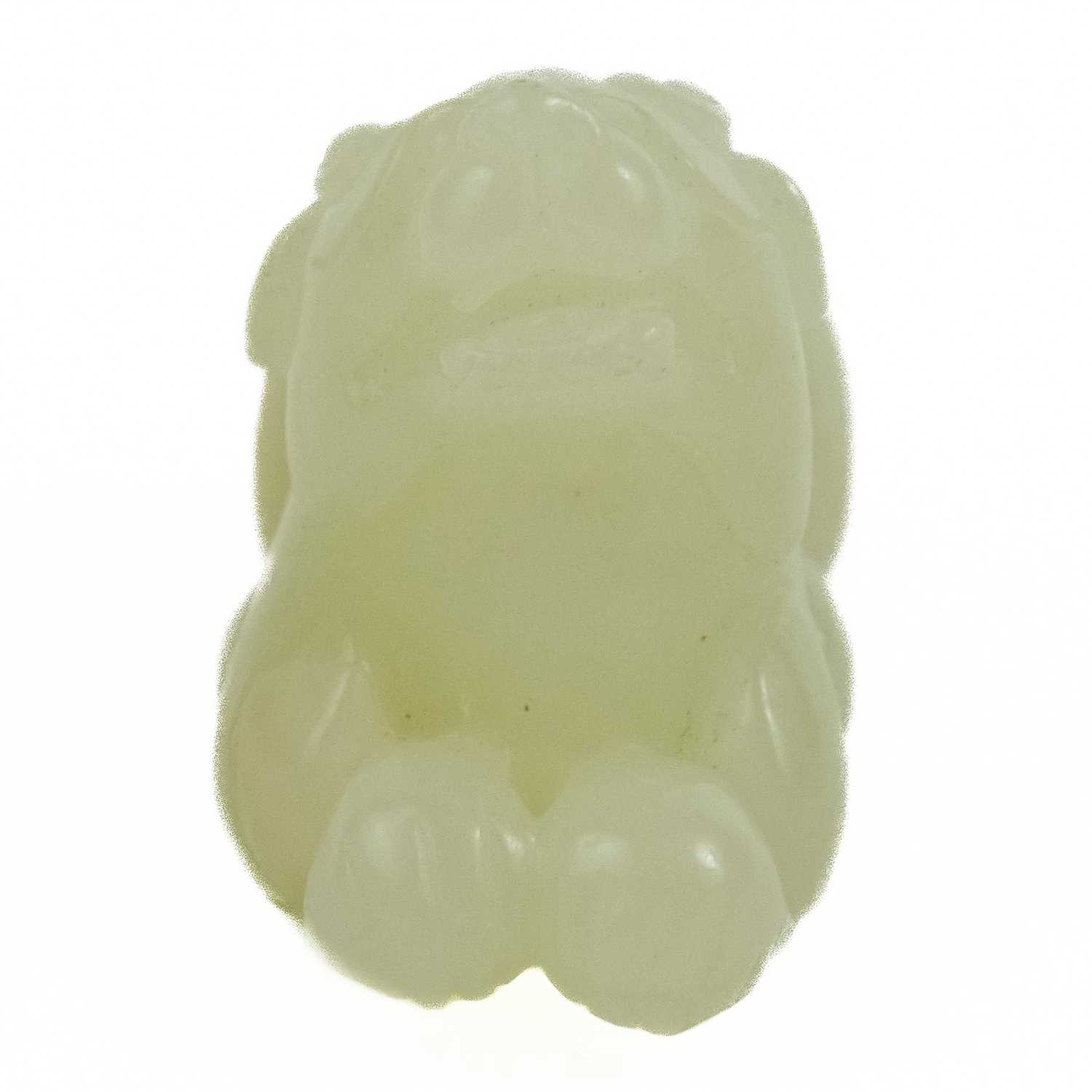 A Chinese jade Pixiu, late Qing Dynasty. - Image 3 of 5