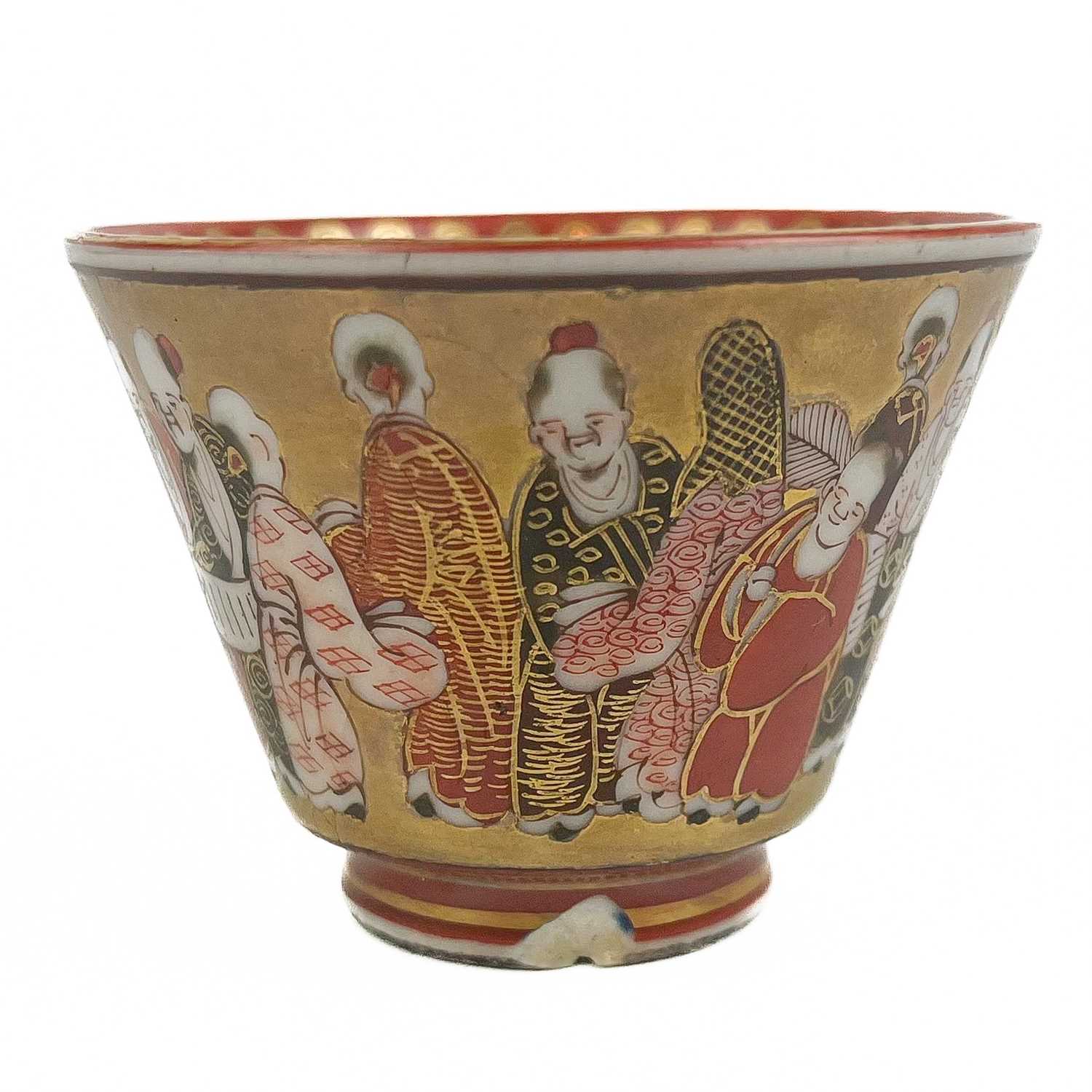 A Japanese Satsuma porcelain tea bowl, 19th century. - Image 3 of 13