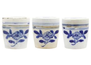 A set of three Chinese blue and white jars and covers, 19th century.