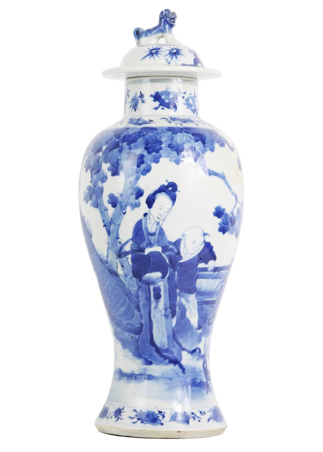 A Chinese blue and white porcelain vase and cover, Qing Dynasty, late 19th century. - Image 8 of 21