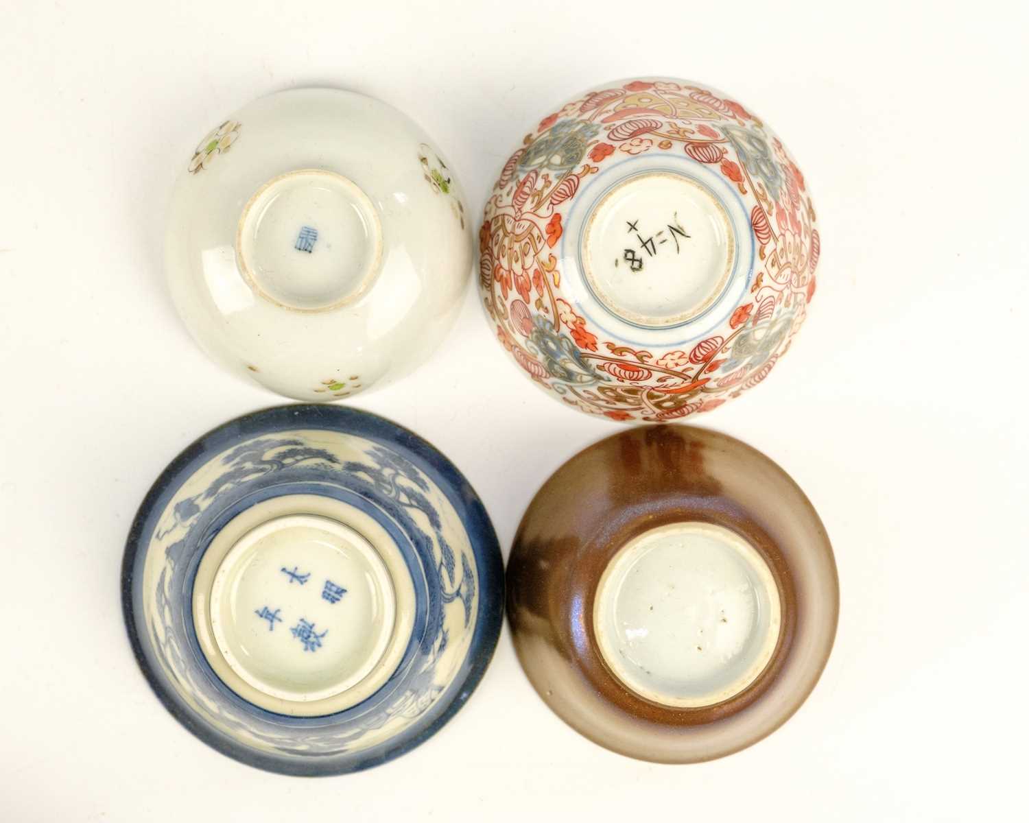 Five Chinese porcelain tea bowls and saucers, 18th century. - Image 11 of 18