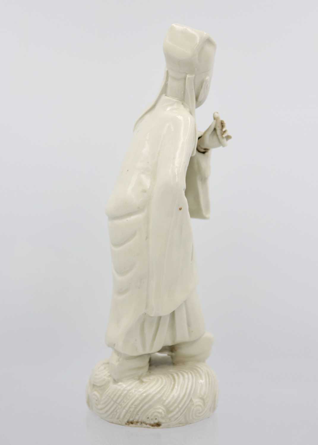 A Chinese blanc de chine figure, Qing Dynasty, 19th century. - Image 3 of 10