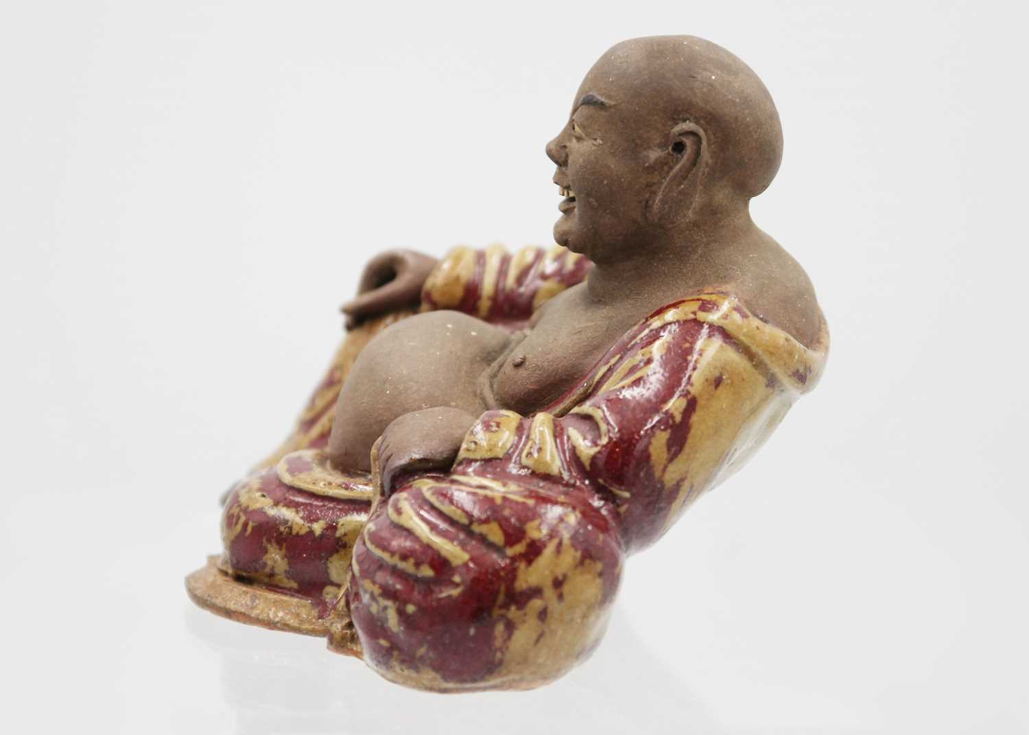 A Chinese pottery model of Buddha, 18th/19th century. - Image 2 of 7