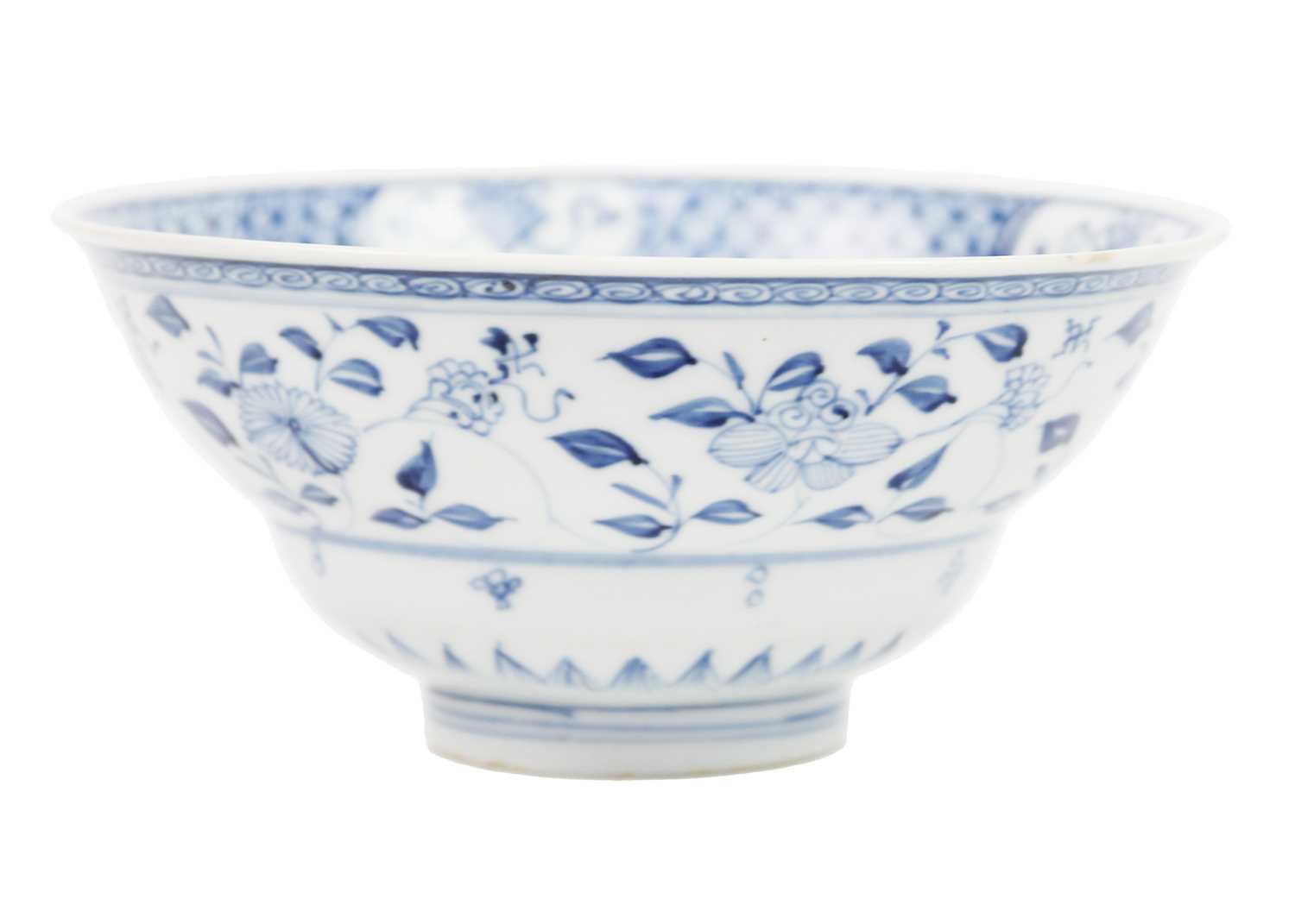 A Chinese blue and white porcelain bowl, with certificate - Image 4 of 8