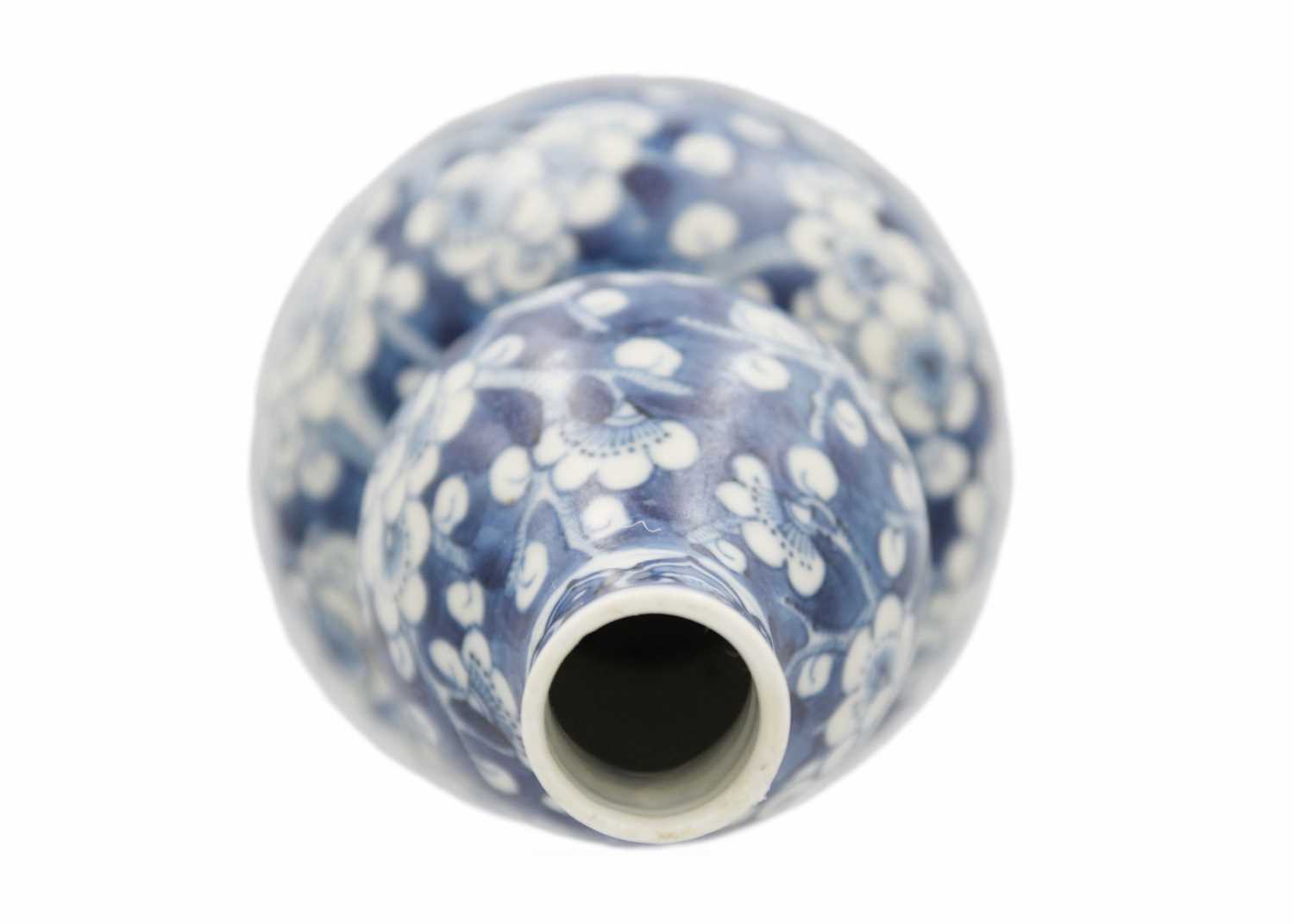 A Chinese porcelain prunus pattern double gourd vase, early 20th century. - Image 6 of 10