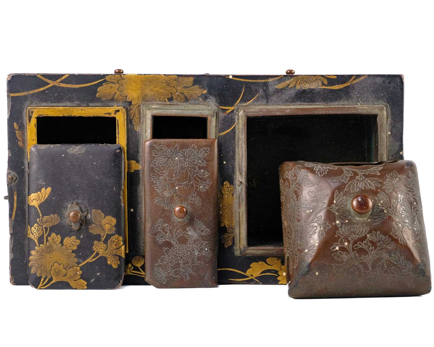 A Japanese black lacquer Tabakobon (smoking box), Meiji period. - Image 6 of 6