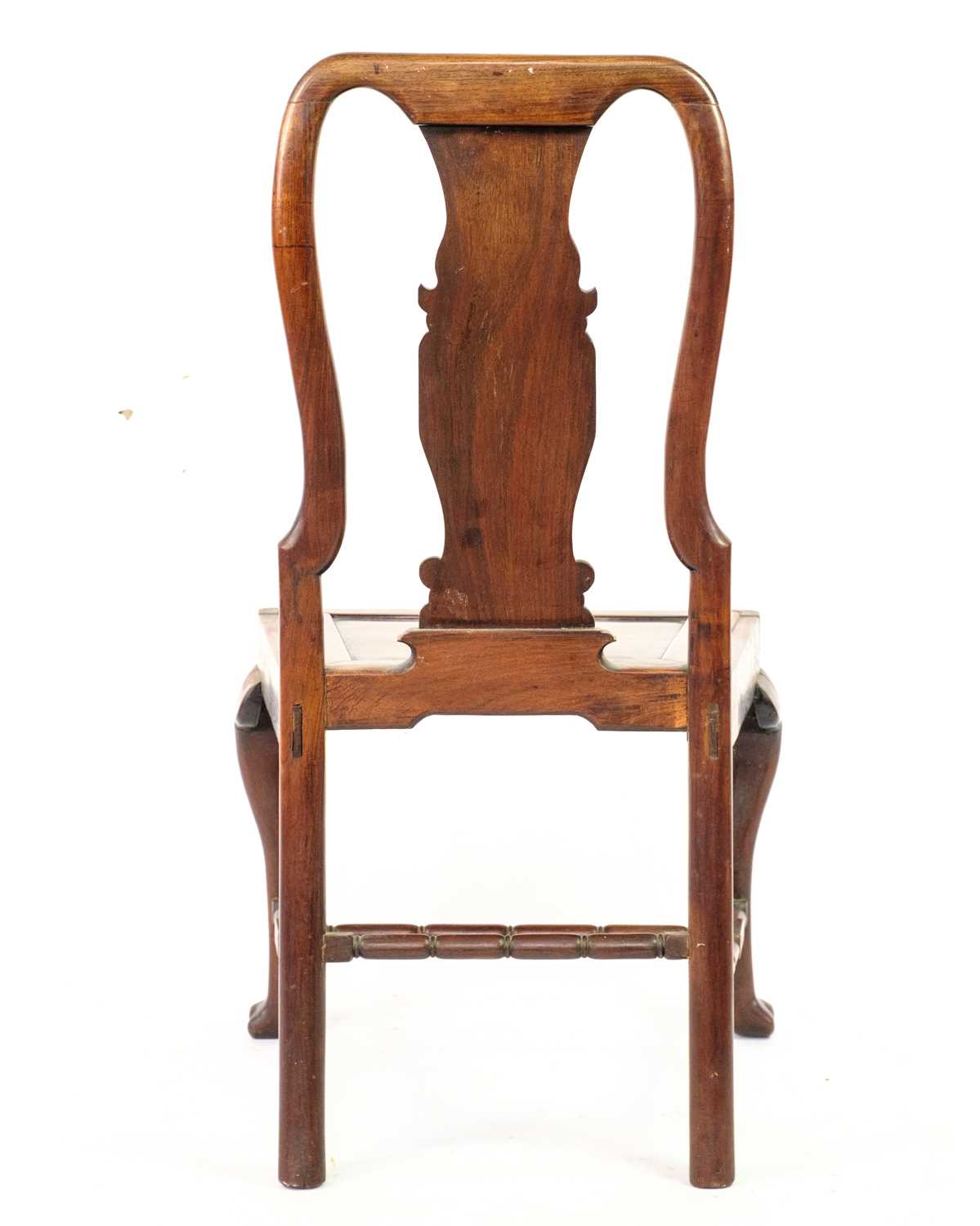 A set of four Chinese export dining chairs, late 19th century. - Image 4 of 9
