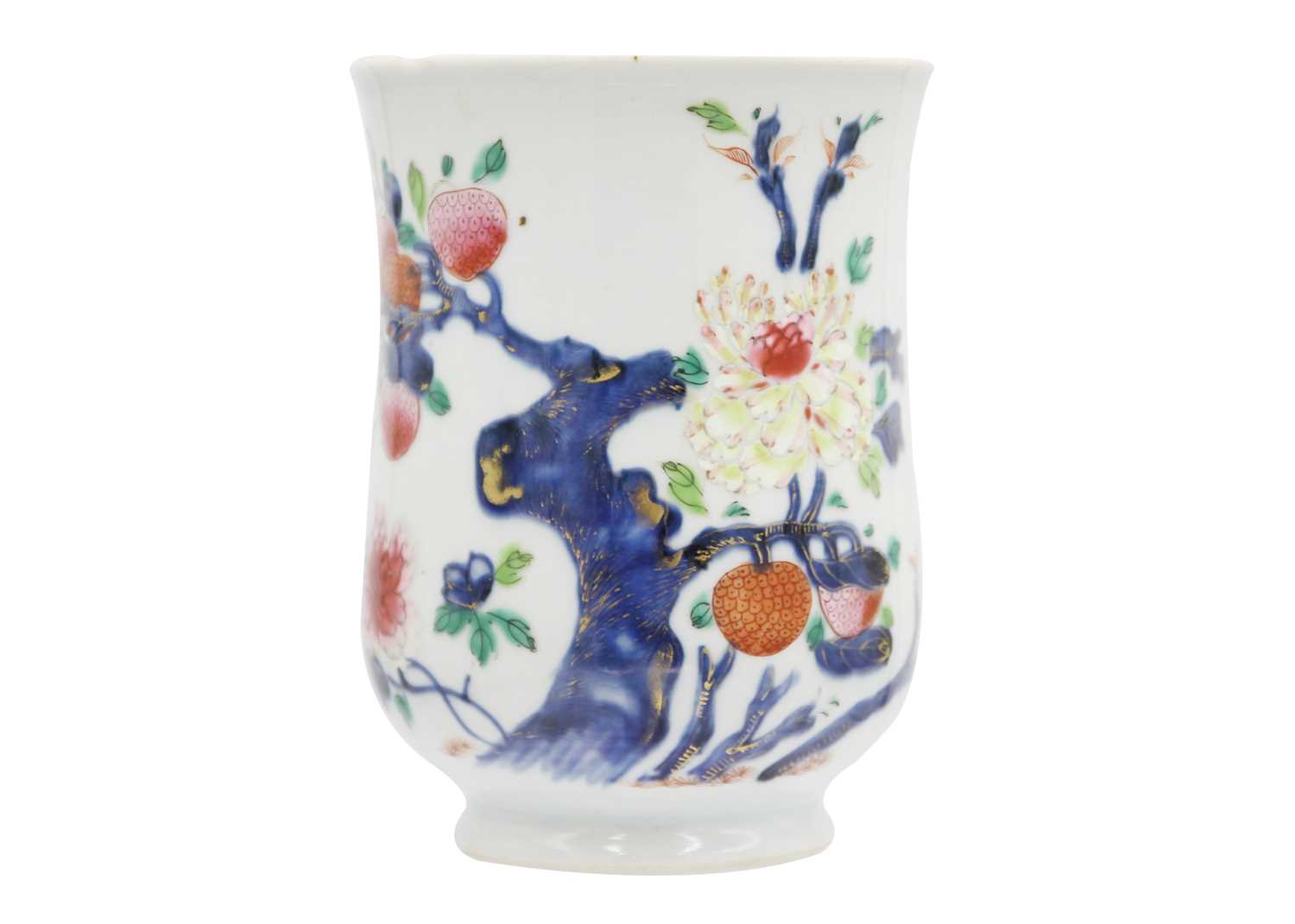 A large Chinese export porcelain mug, 18th century. - Image 4 of 6