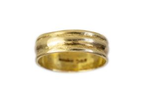 Breon O'CASEY (1928-2011) An 18ct gold ring