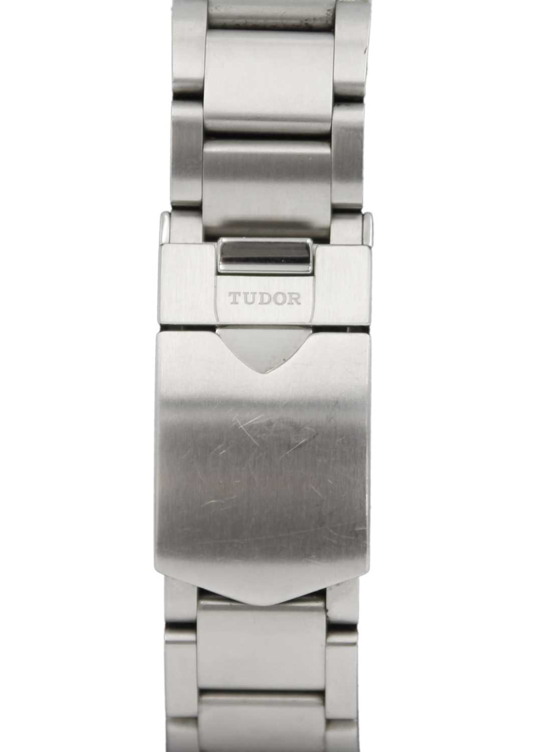 TUDOR - A Tudor Black Bay Heritage gentleman's automatic stainless steel wristwatch, ref. 79220R. - Image 4 of 8