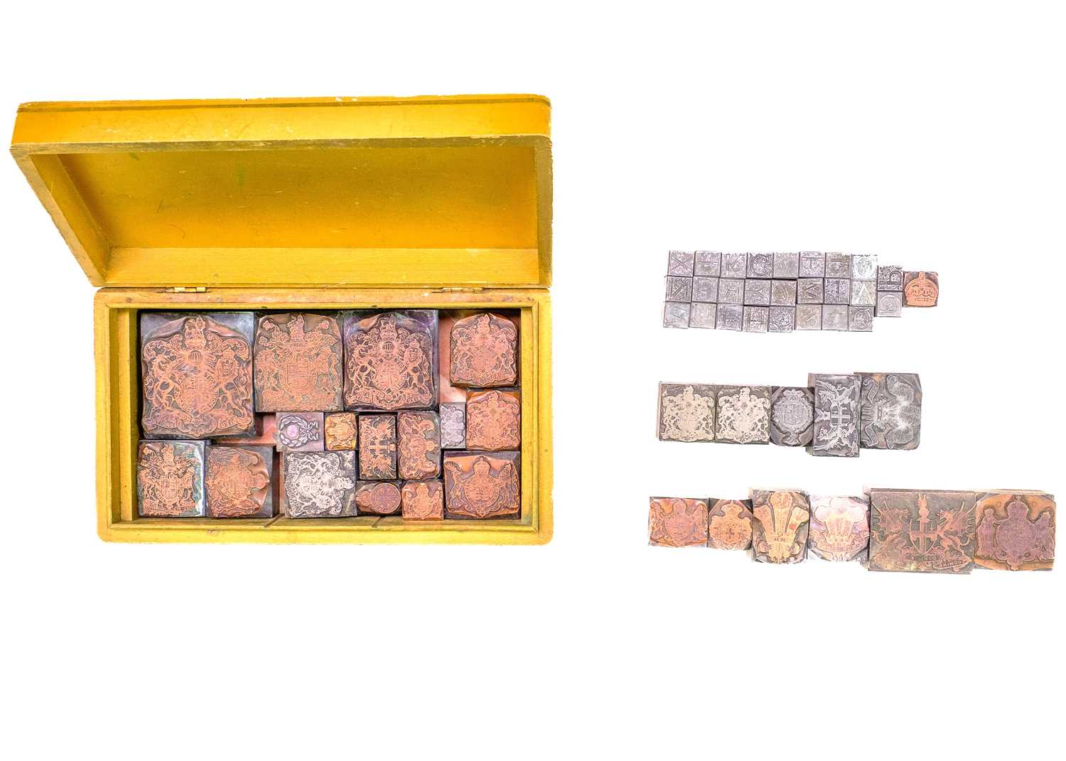 An interesting collection of metal printing blocks. - Bild 4 aus 5